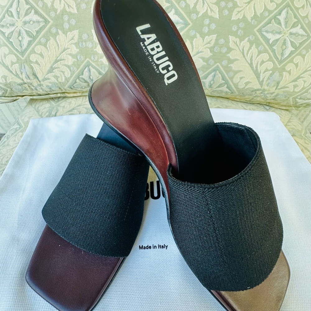 Labucq Women's Black  Slide Sandals